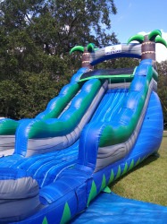 20191012 115630 1715699205 17 ft Blue and green water slide